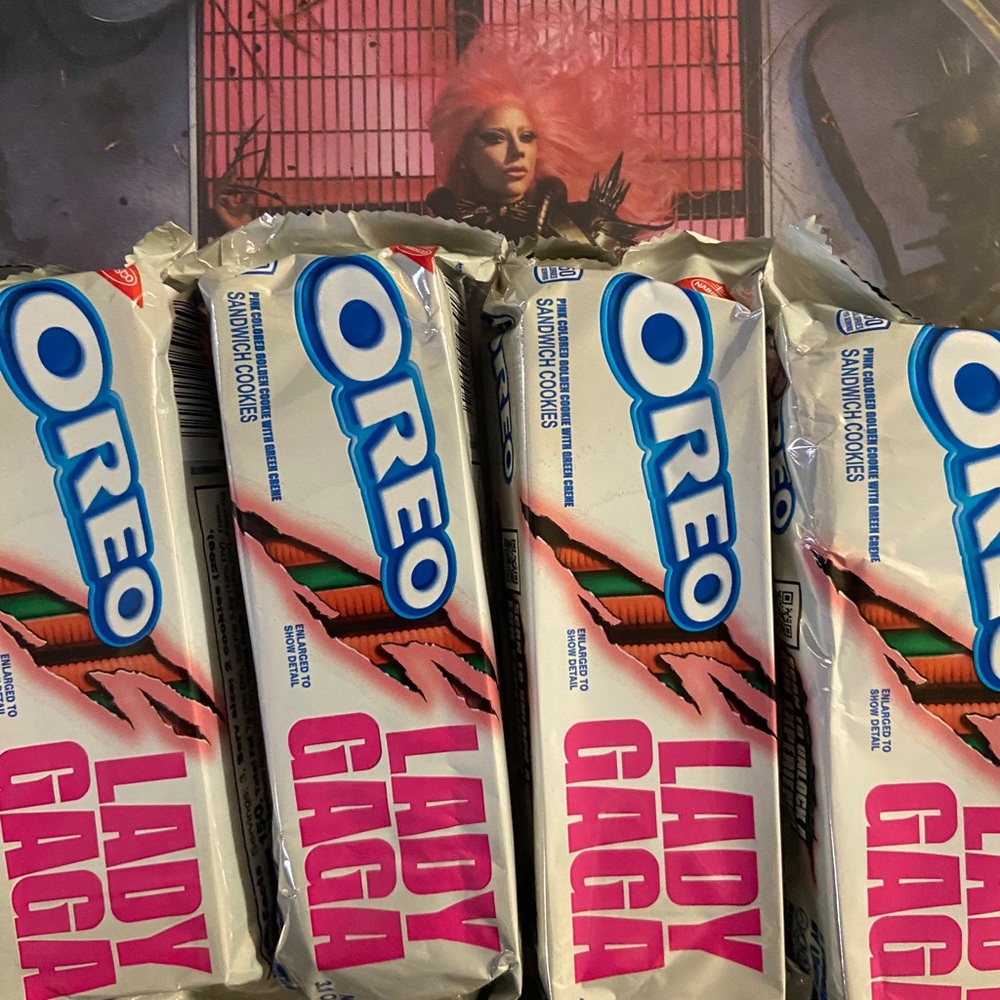 Lady Gaga Chromatica Oreos